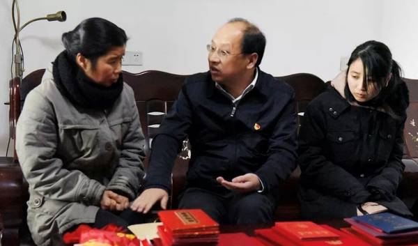 痛心！撫州這個(gè)村的第一書記倒在脫貧攻堅(jiān)一線，省委常委、組織部長(zhǎng)趙愛明專門作出批示