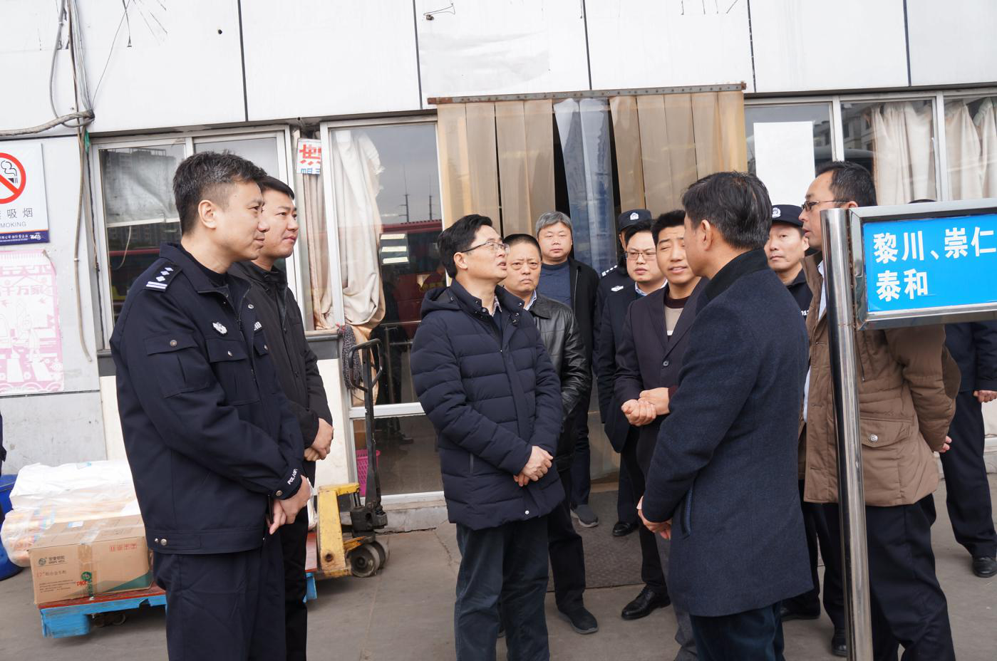 南昌市委常委、市政法委書記劉家富視察徐坊車站春運(yùn)工作