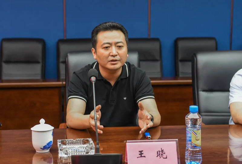 江西長運(yùn)與南昌市工傷和職工失業(yè)保險(xiǎn)服務(wù)中心召開“彰顯省會(huì)擔(dān)當(dāng)，我們怎么干”企業(yè)研討專題會(huì)
