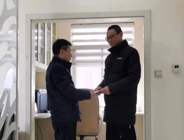 江西長(zhǎng)運(yùn)多家子公司開展慰問困難職工活動(dòng)（二）