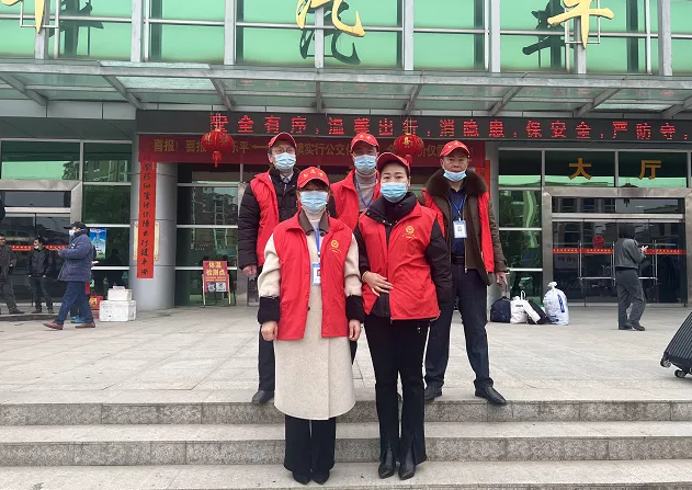 景德鎮(zhèn)長運(yùn) 樂平公司開展黨員助力春運(yùn)志愿服務(wù)活動(dòng)