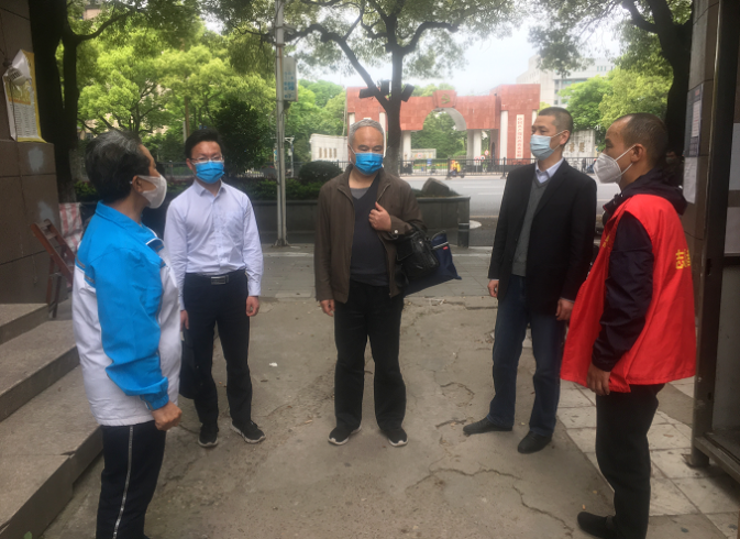 戴豪贛一行蒞臨長(zhǎng)鴻物業(yè)督導(dǎo)疫情防控工作