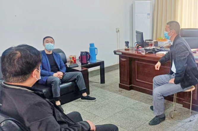 劉磊督導(dǎo)長(zhǎng)鴻物業(yè)房屋安全排查工作