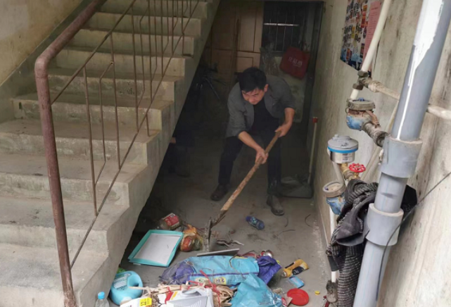 九江長(zhǎng)運(yùn)  武寧公司組織開(kāi)展創(chuàng)文志愿服務(wù)進(jìn)社區(qū)活動(dòng)