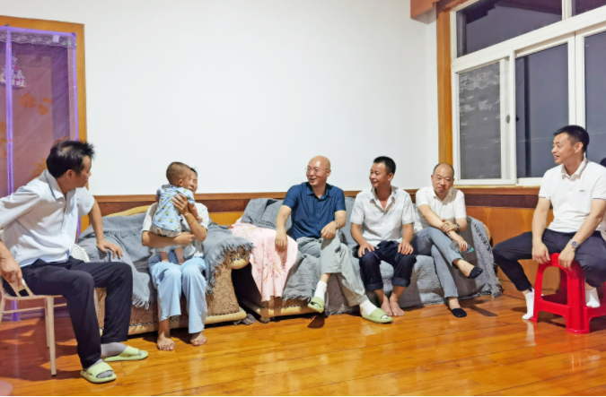 上饒汽運:談心家訪 共筑安全防線