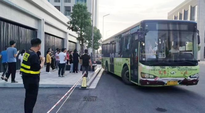 吉安長運(yùn)、公交：通勤包車 轉(zhuǎn)型升級新亮點(diǎn)