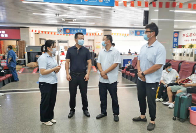 王曉深入都市城際公交、長運物業(yè)督導國慶期間安全生產(chǎn)等工作