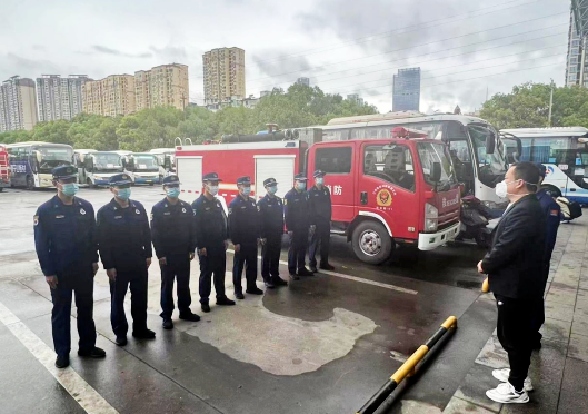 都市城際公交 青云譜區(qū)消防大隊對徐坊客運(yùn)站開展消防大排查
