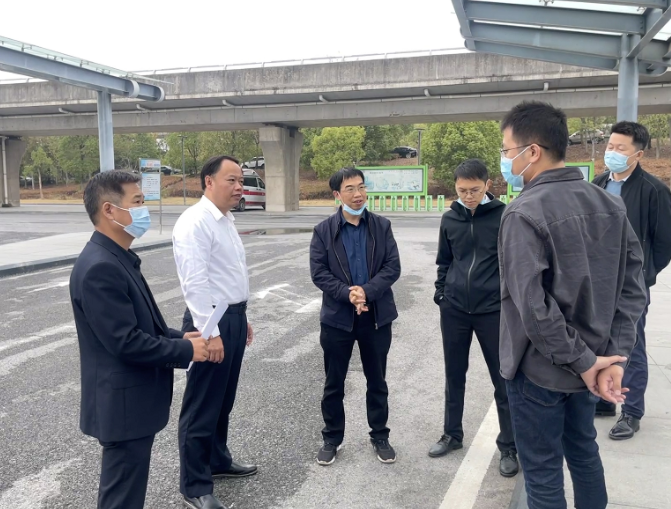 鷹潭公交:省綜合交通運輸發(fā)展研究中心調(diào)研組調(diào)研鷹潭北站綜合客運樞紐