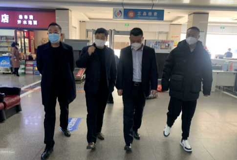 占梁督導(dǎo)南昌長途汽車西站、徐坊客運站春運工作