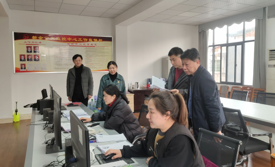 新余市治安支隊(duì)督導(dǎo)新余公交“兩會”期間安全生產(chǎn)、維穩(wěn)工作部署情況