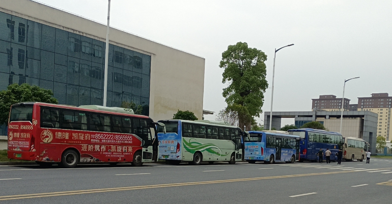 吉安長運:吉安縣分公司圓滿完成全總文工團(tuán)慰問演出活動用車任務(wù)