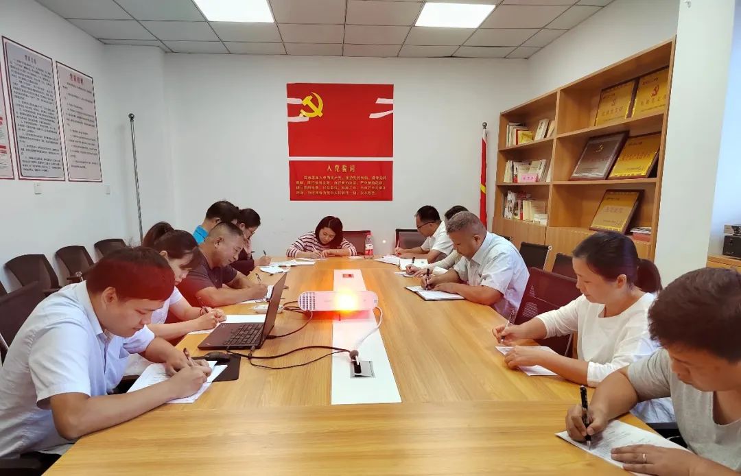 長(zhǎng)運(yùn)物業(yè):物業(yè)經(jīng)營(yíng)分公司開展全國(guó)“安康杯”職工安全應(yīng)急技能知識(shí)競(jìng)賽答題活動(dòng)