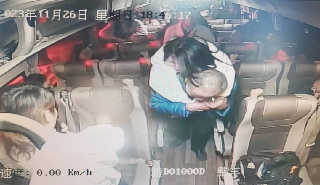 吉安公司:乘客突發(fā)疾病 公交駕駛員緊急送醫(yī)