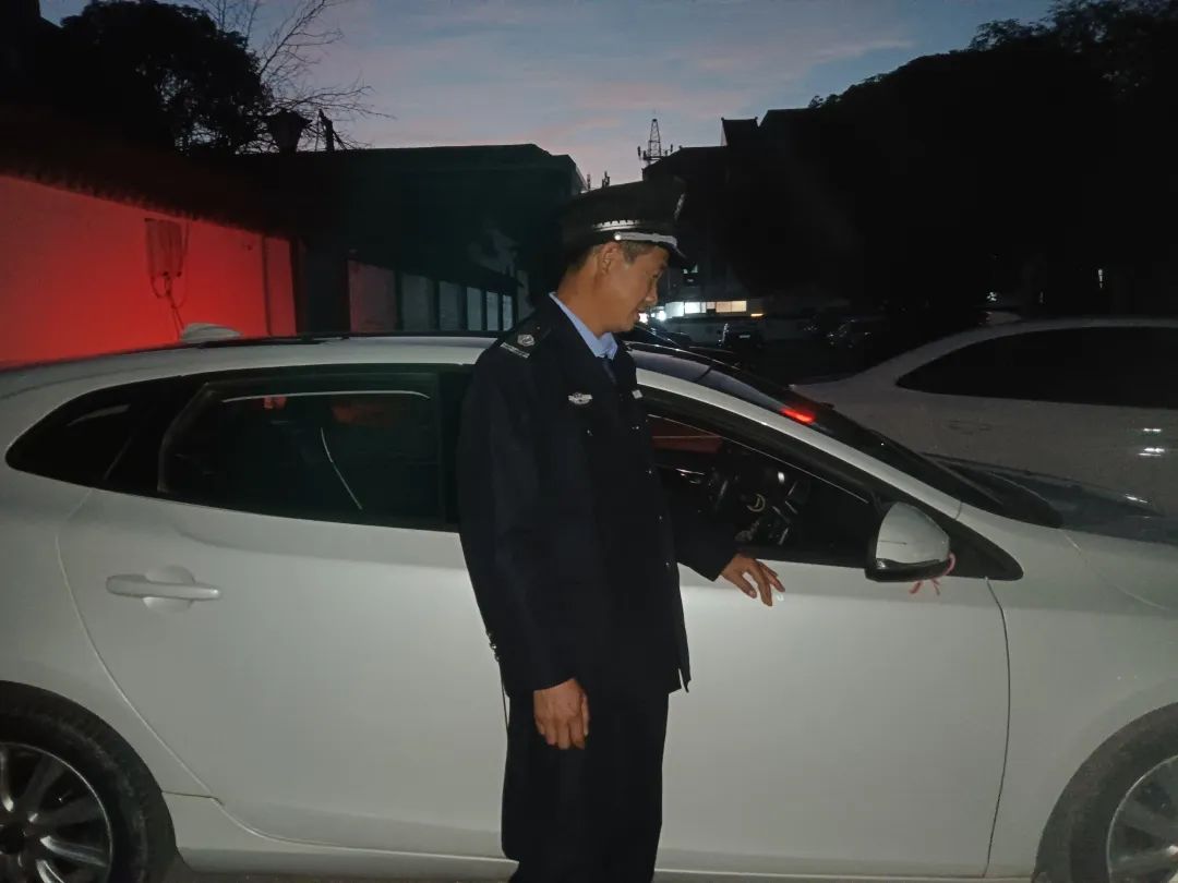 景德鎮(zhèn)長運:未關的車窗邊 是溫暖的守護