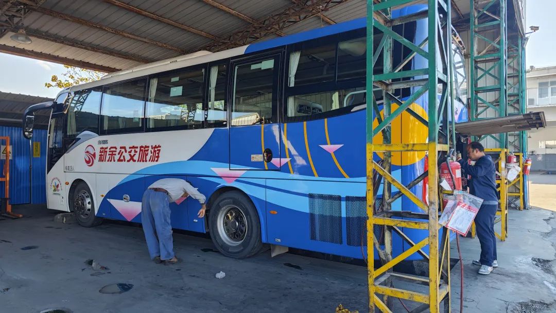 新余公交:迎戰(zhàn)寒潮 全力保障乘客安全出行