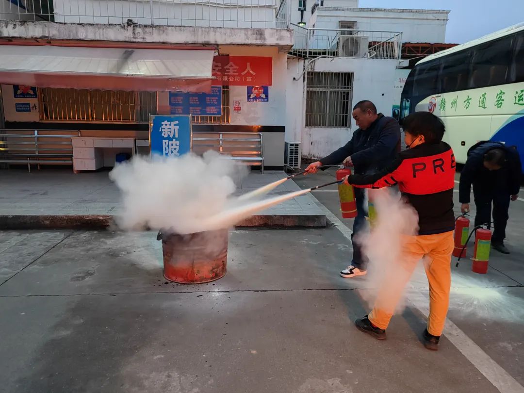 贛州方通:普及消防安全知識(shí) 開展緊急疏散逃生演練