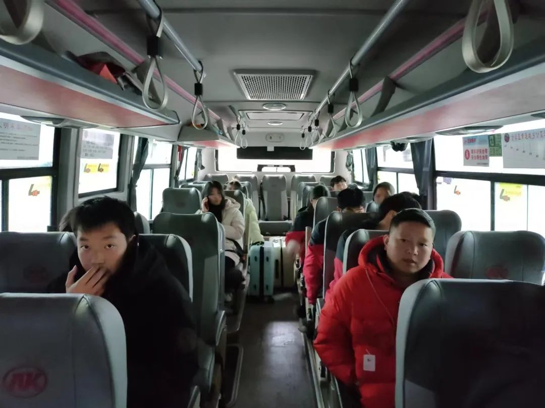 撫州長運:增開加班車 護航高三學(xué)子