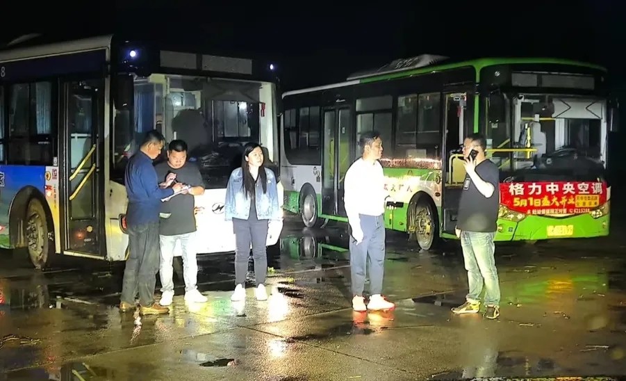 新余公交:積極應(yīng)對暴雨 保障市民出行