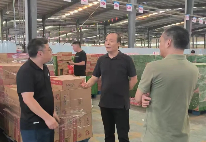 都市城際公交、大通物流 大通物流對倉配一體化物流領(lǐng)域開展調(diào)研學(xué)習(xí)