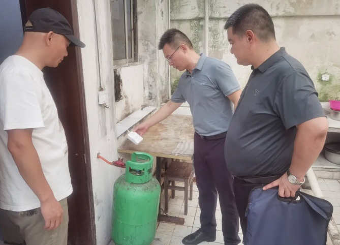 萍鄉(xiāng)長運(yùn):開展高溫天氣消防安全檢查