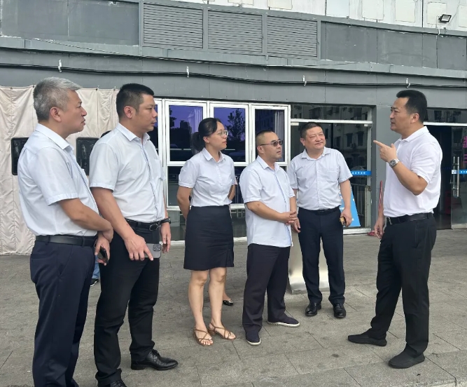 王曉督導(dǎo)都市城際公交、長運物業(yè)“雙節(jié)”準(zhǔn)備工作及生產(chǎn)運營情況