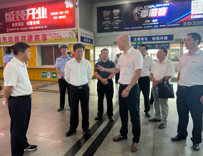 吉安公司：吉安市領(lǐng)導深入吉安長運督導國慶節(jié)前安全生產(chǎn)工作