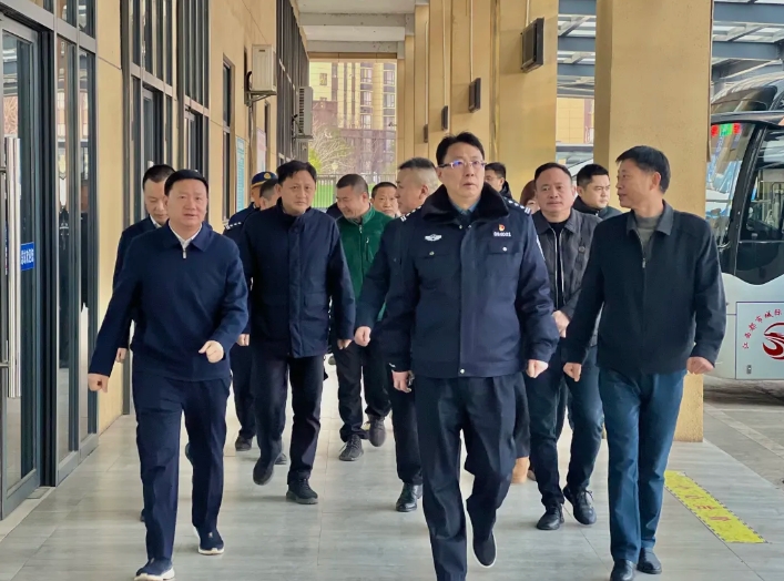 鄱陽長運 鄱陽縣委領導深入鄱陽長運督導春運工作